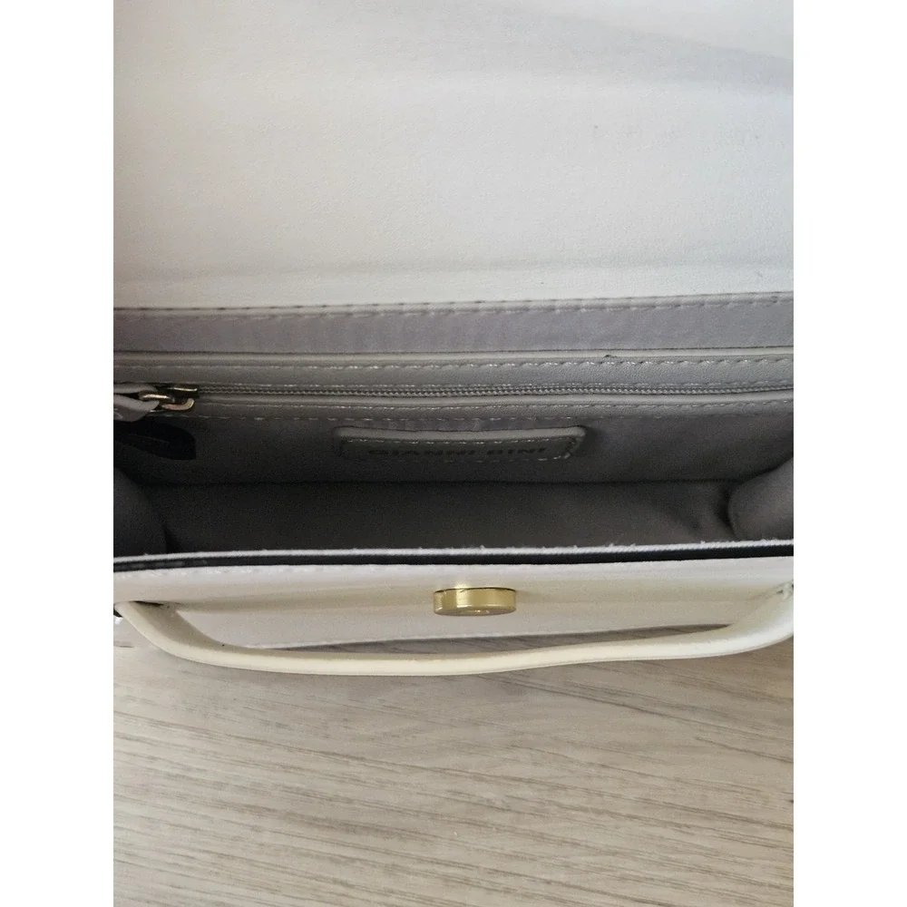Coquette Old Money Cream White Flap‎ Bag – Minimalist Chic Gold Shoulder Purse